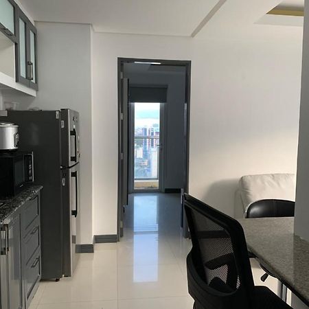1 Bedroom With Balcony, Fully Furnished Overlooking Manila Bay At Birch Tower, Malate, Манила Экстерьер фото